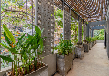 370 Sqm Green Office Space For Rent - Tonle Bassac, Phnom Penh thumbnail