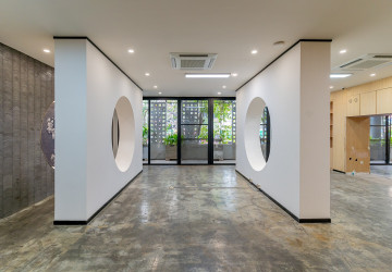 370 Sqm Green Office Space For Rent - Tonle Bassac, Phnom Penh thumbnail
