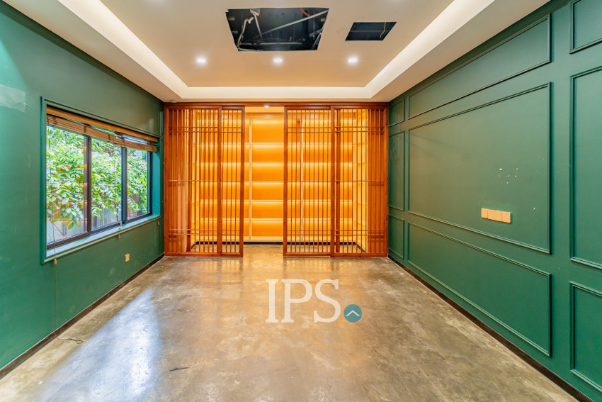 370 Sqm Green Office Space For Rent - Tonle Bassac, Phnom Penh