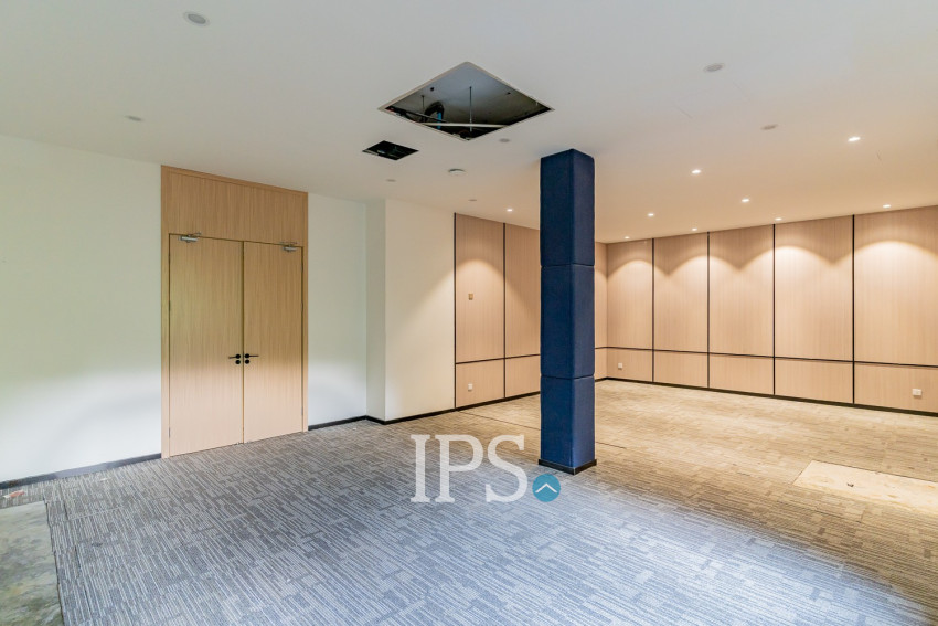 370 Sqm Green Office Space For Rent - Tonle Bassac, Phnom Penh