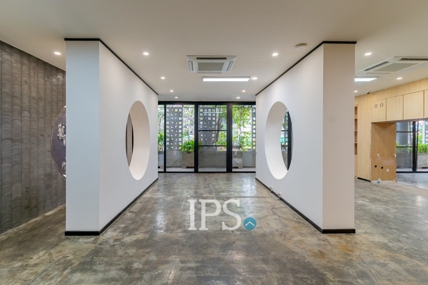 370 Sqm Green Office Space For Rent - Tonle Bassac, Phnom Penh