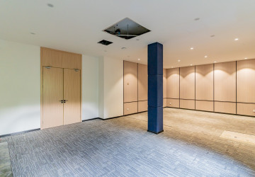 370 Sqm Green Office Space For Rent - Tonle Bassac, Phnom Penh thumbnail