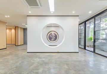 370 Sqm Green Office Space For Rent - Tonle Bassac, Phnom Penh thumbnail