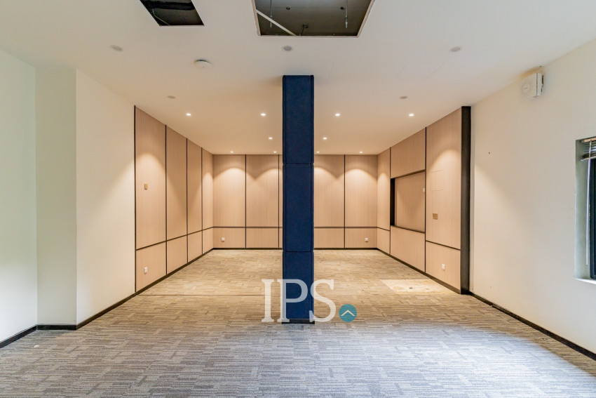 370 Sqm Green Office Space For Rent - Tonle Bassac, Phnom Penh