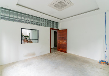 370 Sqm Green Office Space For Rent - Tonle Bassac, Phnom Penh thumbnail
