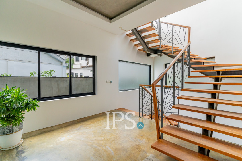 370 Sqm Green Office Space For Rent - Tonle Bassac, Phnom Penh