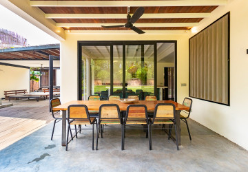 4 Bedroom Luxury Villa For Rent - Svay Dangkum, Siem Reap thumbnail