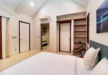 4 Bedroom Luxury Villa For Rent - Svay Dangkum, Siem Reap thumbnail