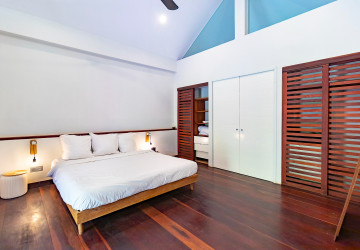4 Bedroom Luxury Villa For Rent - Svay Dangkum, Siem Reap thumbnail