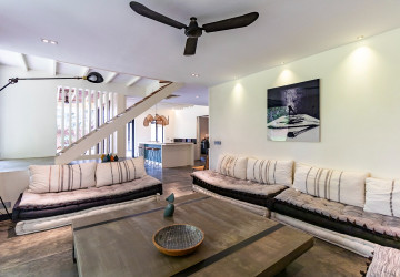 4 Bedroom Luxury Villa For Rent - Svay Dangkum, Siem Reap thumbnail