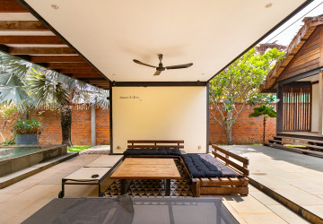 4 Bedroom Luxury Villa For Rent - Svay Dangkum, Siem Reap thumbnail