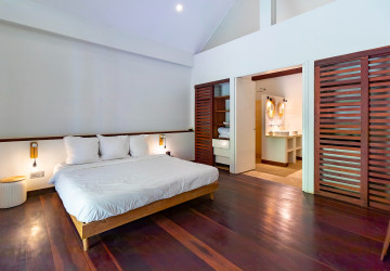 4 Bedroom Luxury Villa For Rent - Svay Dangkum, Siem Reap thumbnail