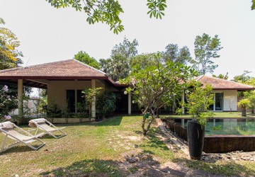 3 Bedroom  Villa For Rent - Svay Dangkum, Siem Reap thumbnail