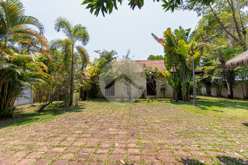 3 Bedroom  Villa For Rent - Svay Dangkum, Siem Reap