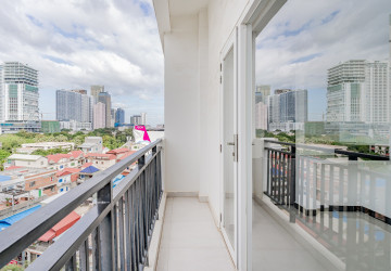 1 Bedroom Serviced Apartment For Rent - Tonle Bassac, Phnom Penh thumbnail