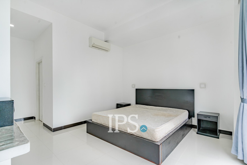 1 Bedroom Serviced Apartment For Rent - Tonle Bassac, Phnom Penh