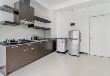 1 Bedroom Serviced Apartment For Rent - Tonle Bassac, Phnom Penh thumbnail