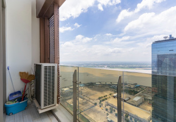 1 Bedroom Loft Condo For Rent - The Peak, Tonle Bassac, Phnom Penh thumbnail