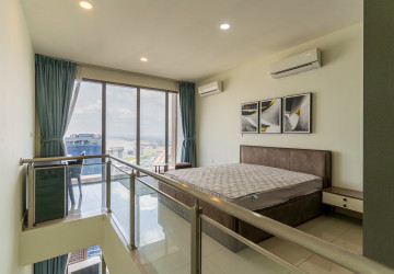 1 Bedroom Loft Condo For Rent - The Peak, Tonle Bassac, Phnom Penh thumbnail