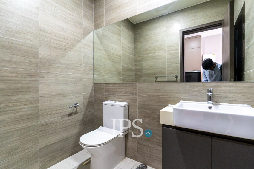 1 Bedroom Loft Condo For Rent - The Peak, Tonle Bassac, Phnom Penh