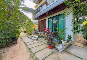 2 Bedroom Apartment For Rent - Slor Kram, Siem Reap thumbnail