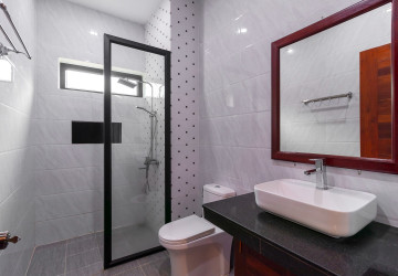 2 Bedroom Apartment For Rent - Slor Kram, Siem Reap thumbnail