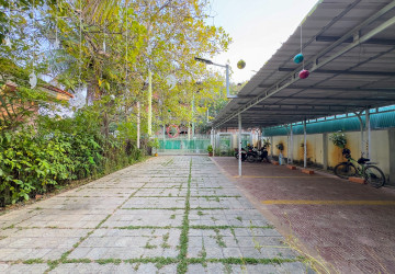 2 Bedroom Apartment For Rent - Slor Kram, Siem Reap thumbnail