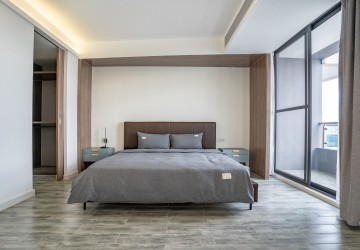 5 Bedroom Penthouse For Rent in BKK1, Phnom Penh thumbnail