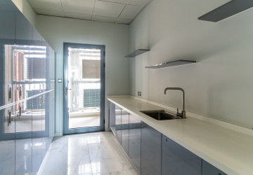 47.4 Sqm Office Space For Rent - Diamond Twin Tower, Koh Pich, Phnom Penh thumbnail
