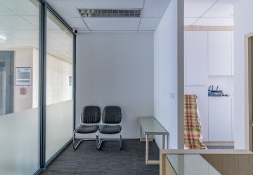 47.4 Sqm Office Space For Rent - Diamond Twin Tower, Koh Pich, Phnom Penh thumbnail