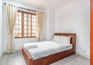 3 Bedroom Serviced Apartment For Rent - BKK1, Phnom Penh thumbnail