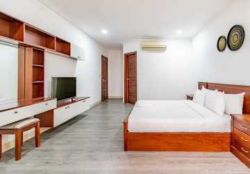 3 Bedroom Serviced Apartment For Rent - BKK1, Phnom Penh thumbnail