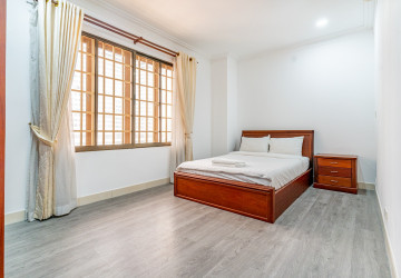 3 Bedroom Serviced Apartment For Rent - BKK1, Phnom Penh thumbnail