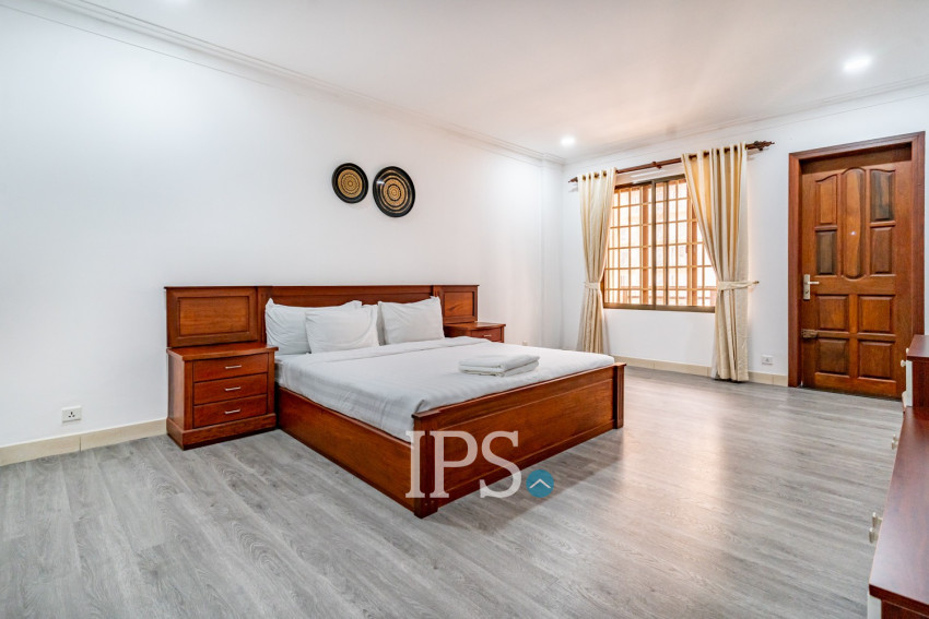 3 Bedroom Serviced Apartment For Rent - BKK1, Phnom Penh