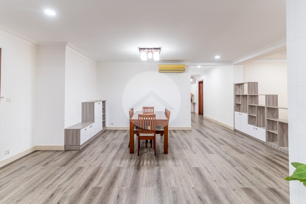 3 Bedroom Serviced Penthouse For Rent - BKK1, Phnom Penh - Image 15