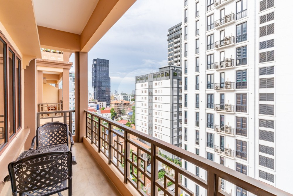 3 Bedroom Serviced Penthouse For Rent - BKK1, Phnom Penh - Image 35