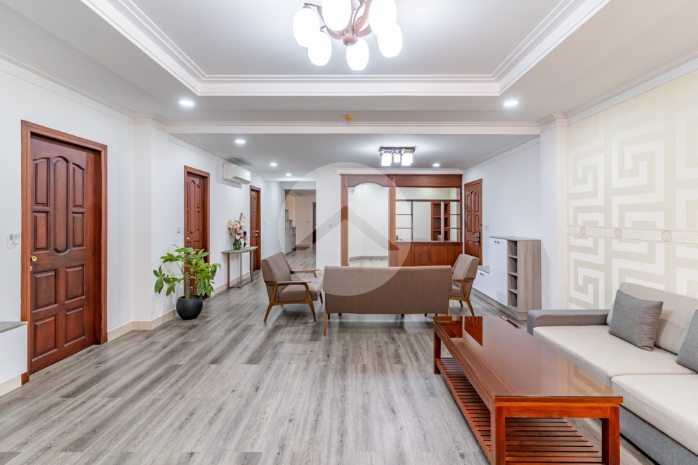 3 Bedroom Serviced Penthouse For Rent - BKK1, Phnom Penh - Image 3