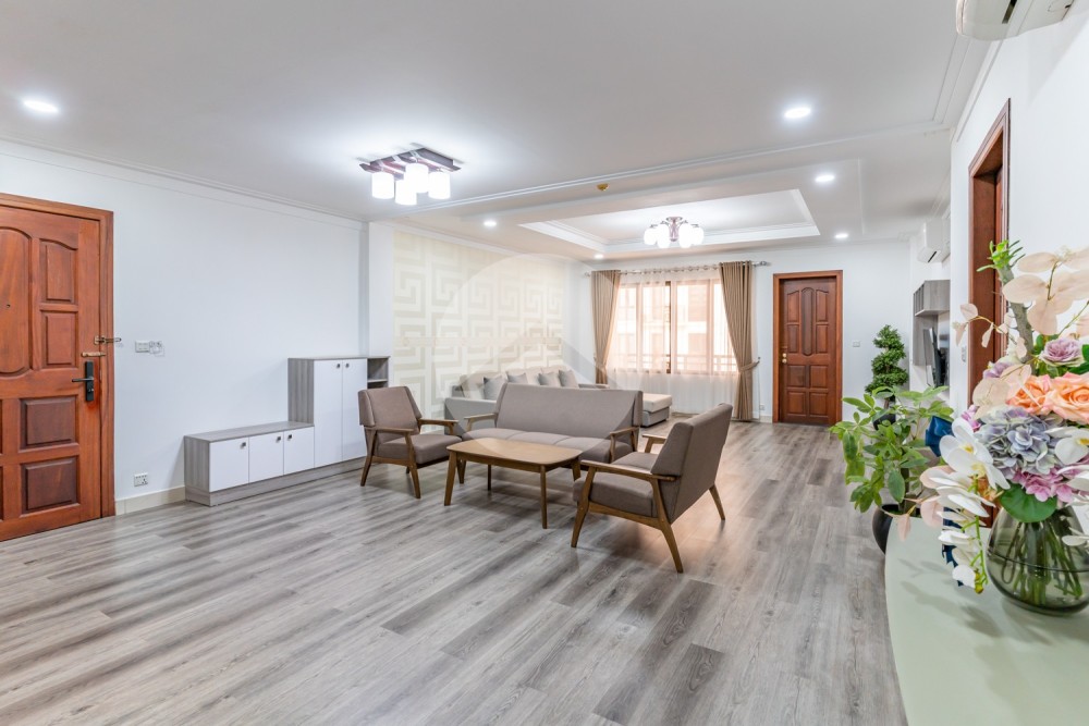 3 Bedroom Serviced Penthouse For Rent - BKK1, Phnom Penh - Image 5