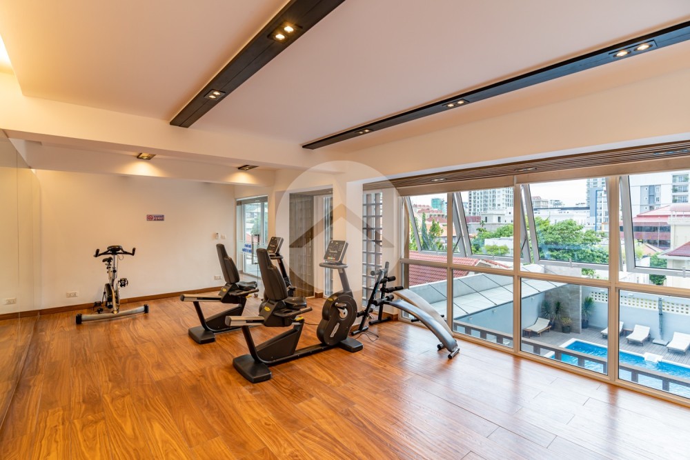 3 Bedroom Serviced Penthouse For Rent - BKK1, Phnom Penh - Image 45