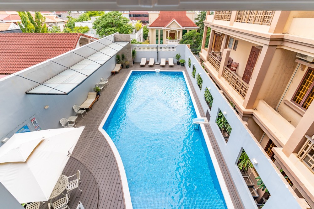3 Bedroom Serviced Penthouse For Rent - BKK1, Phnom Penh - Image 46