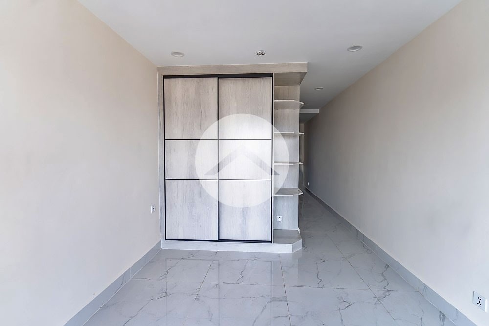20th Floor Studio Condo For Sale - UK 548, Boeng Kak 1, Toul Kork, Phnom Penh - Image 2 20th Floor Studio Condo For Sale - UK 548, Boeng Kak 1, Toul Kork, Phnom Penh - Image 2
