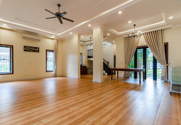 3 Bedroom House For Rent - Sala Kamreuk, Siem Reap thumbnail