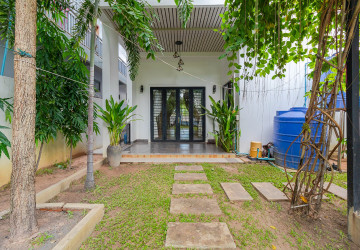 3 Bedroom House For Rent - Sala Kamreuk, Siem Reap thumbnail