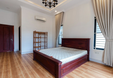 3 Bedroom House For Rent - Sala Kamreuk, Siem Reap thumbnail