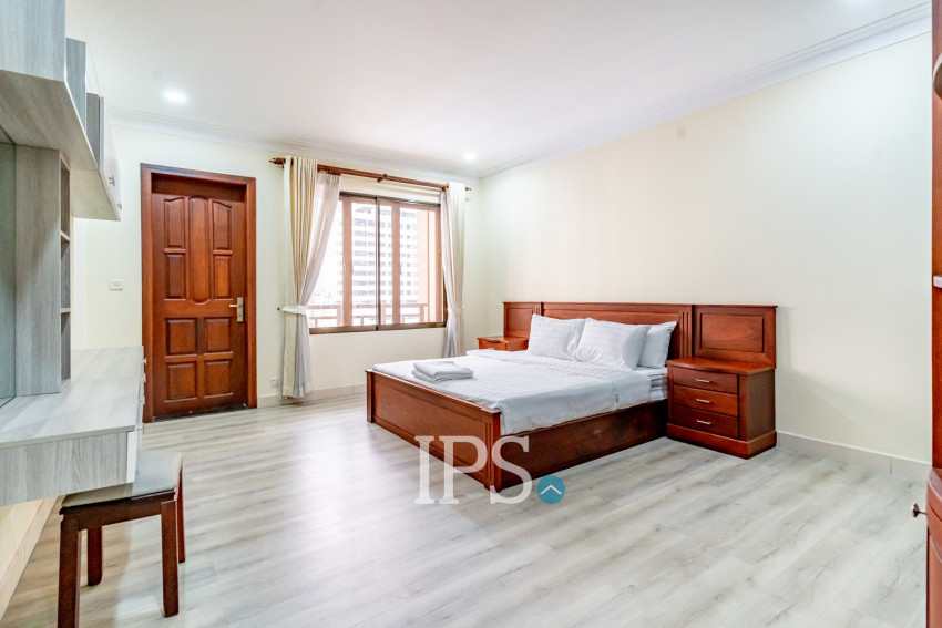 2 Bedroom Serviced Apartment For Rent - BKK1, Phnom Penh