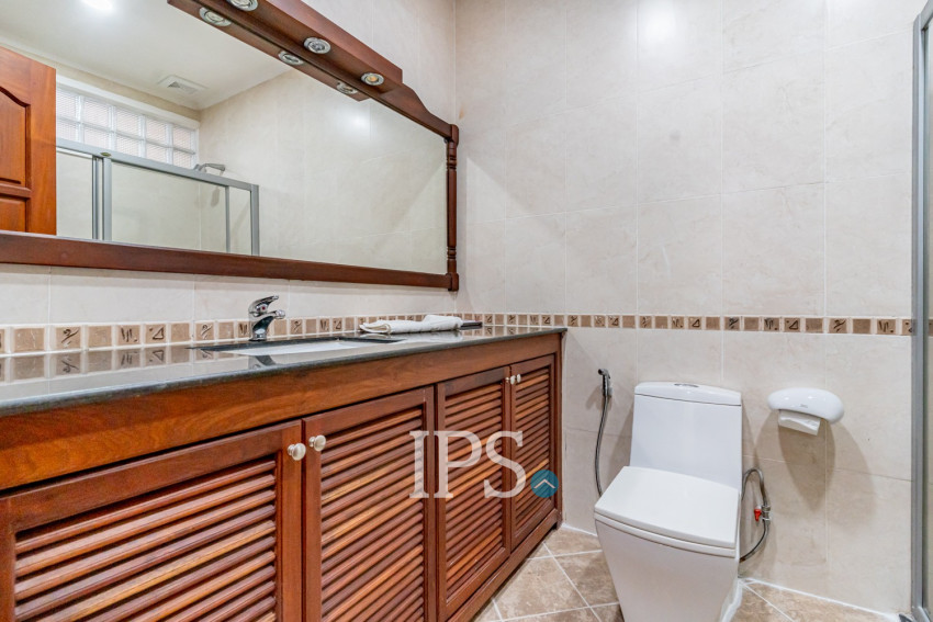 2 Bedroom Serviced Apartment For Rent - BKK1, Phnom Penh