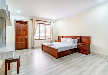 2 Bedroom Serviced Apartment For Rent - BKK1, Phnom Penh thumbnail