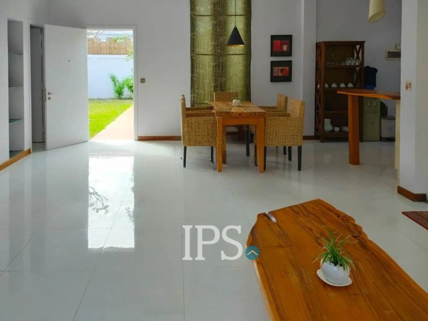2 Bedroom Villa For Rent - Svay Dangkum, Siem Reap