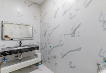 4 Bedroom Penthouse For Rent - Boeung Tumpun, Phnom Penh thumbnail