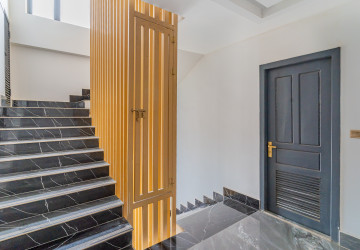 4 Bedroom Penthouse For Rent - Boeung Tumpun, Phnom Penh thumbnail